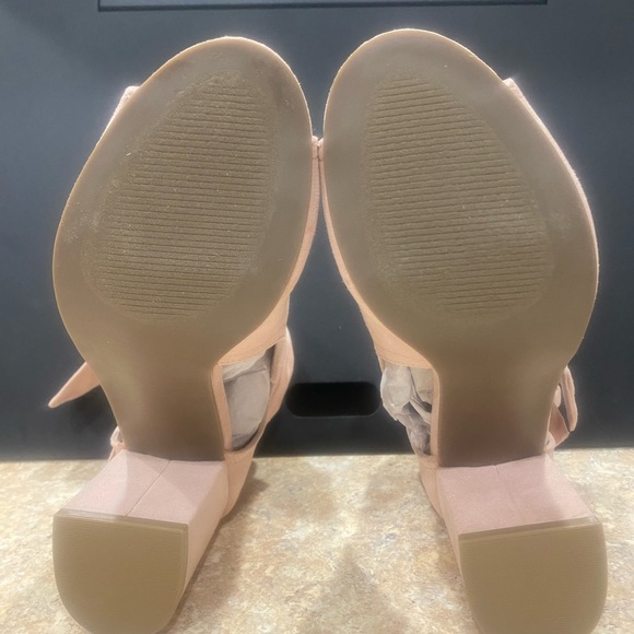 Pink Peep Toe Suede Booties 5.5 NIB - Picture 5 of 11